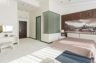 Гостиница Bliss Hotel & SPA Киров Комфорт с кроватью размера "king-size"-4